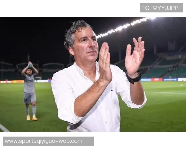 莱奥表现低迷背后的原因分析：缺乏严厉教练的指导与挑战